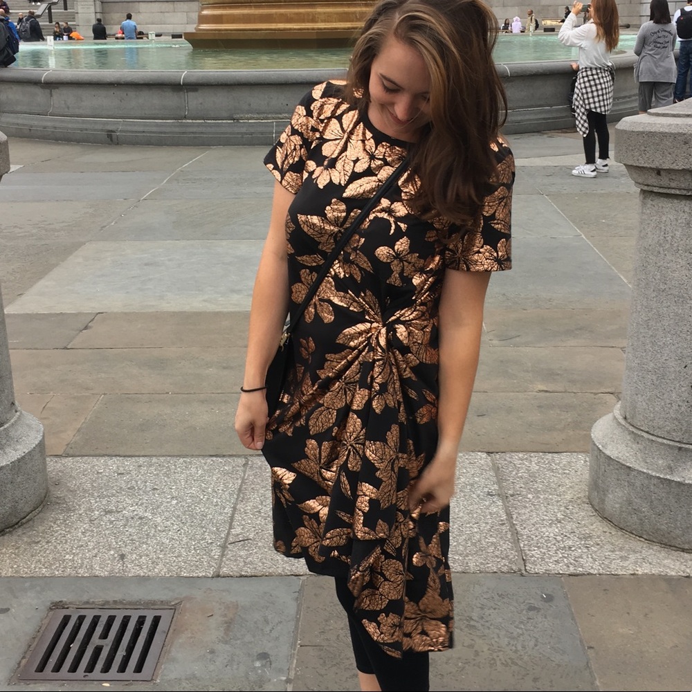 LulaRoe Elegant Carly